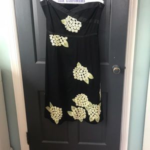 Strapless Black dress with Green Hydrangeas